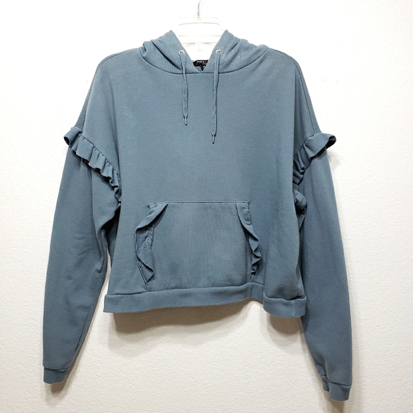 55 Romeo Juliet Blue Ruffle Sleeve 